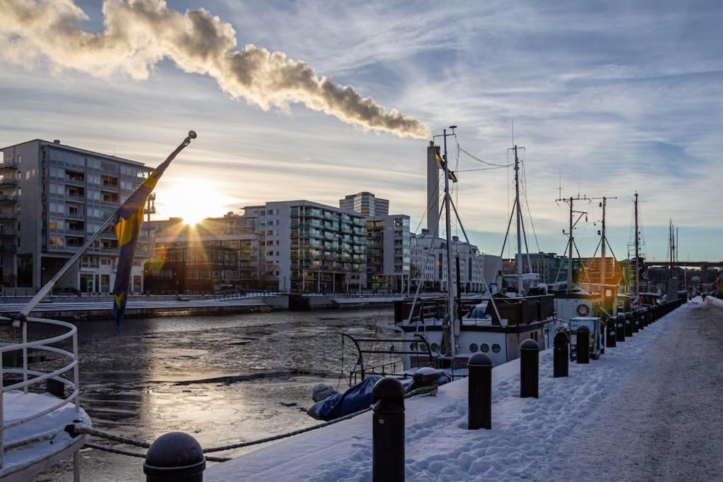 Charming In Sodermalm Apartment Stockholm