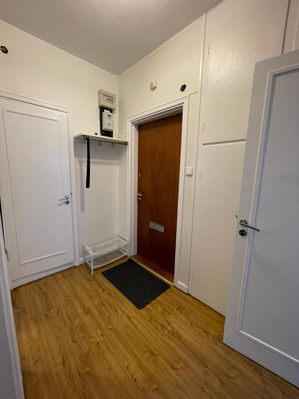 Apartment & Living