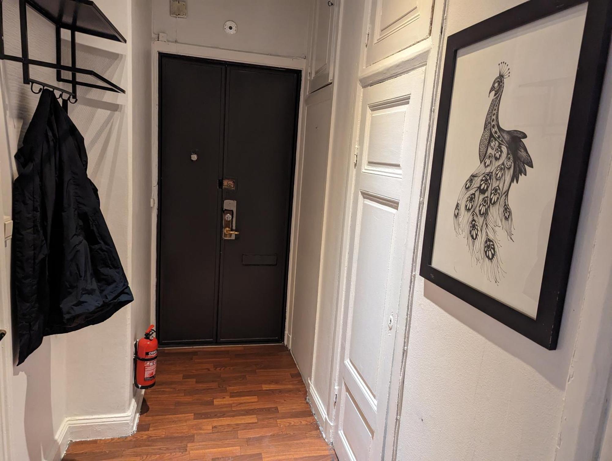 Apartment Apartment! *