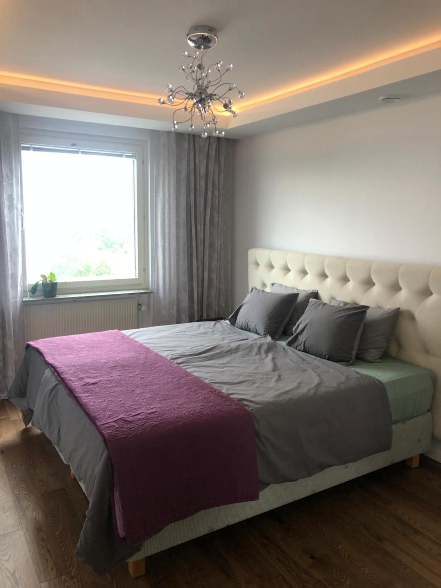 Apartment Vackert Nyrenoverad Laegenhet