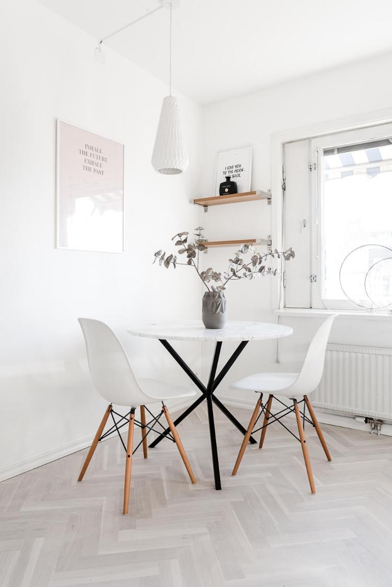 Fast Wifi / Perfect Location / Self Check-in * Stockholm