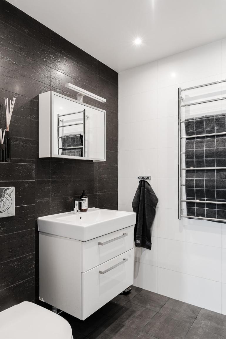 Apartment Fast Wifi / Perfect Location / Self Check-in *