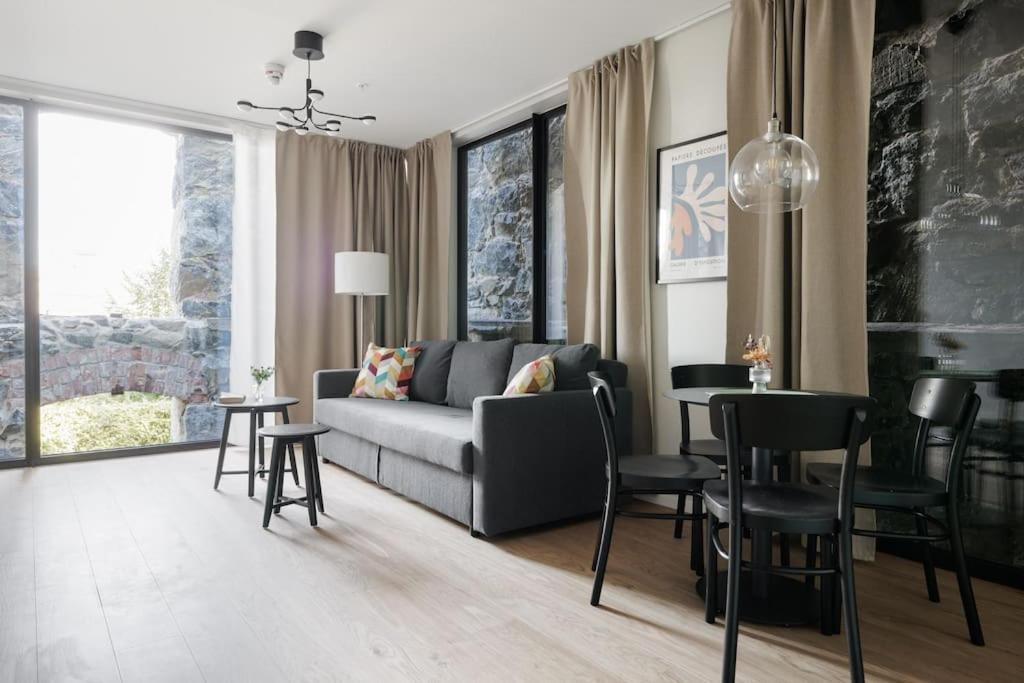 Brand New Amidst Ancient Ruins Oasis Apartamento *