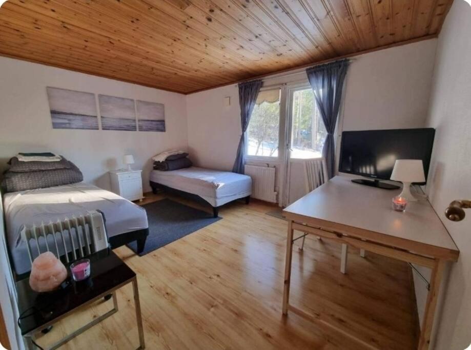 Private Lake Cabin * Stockholm