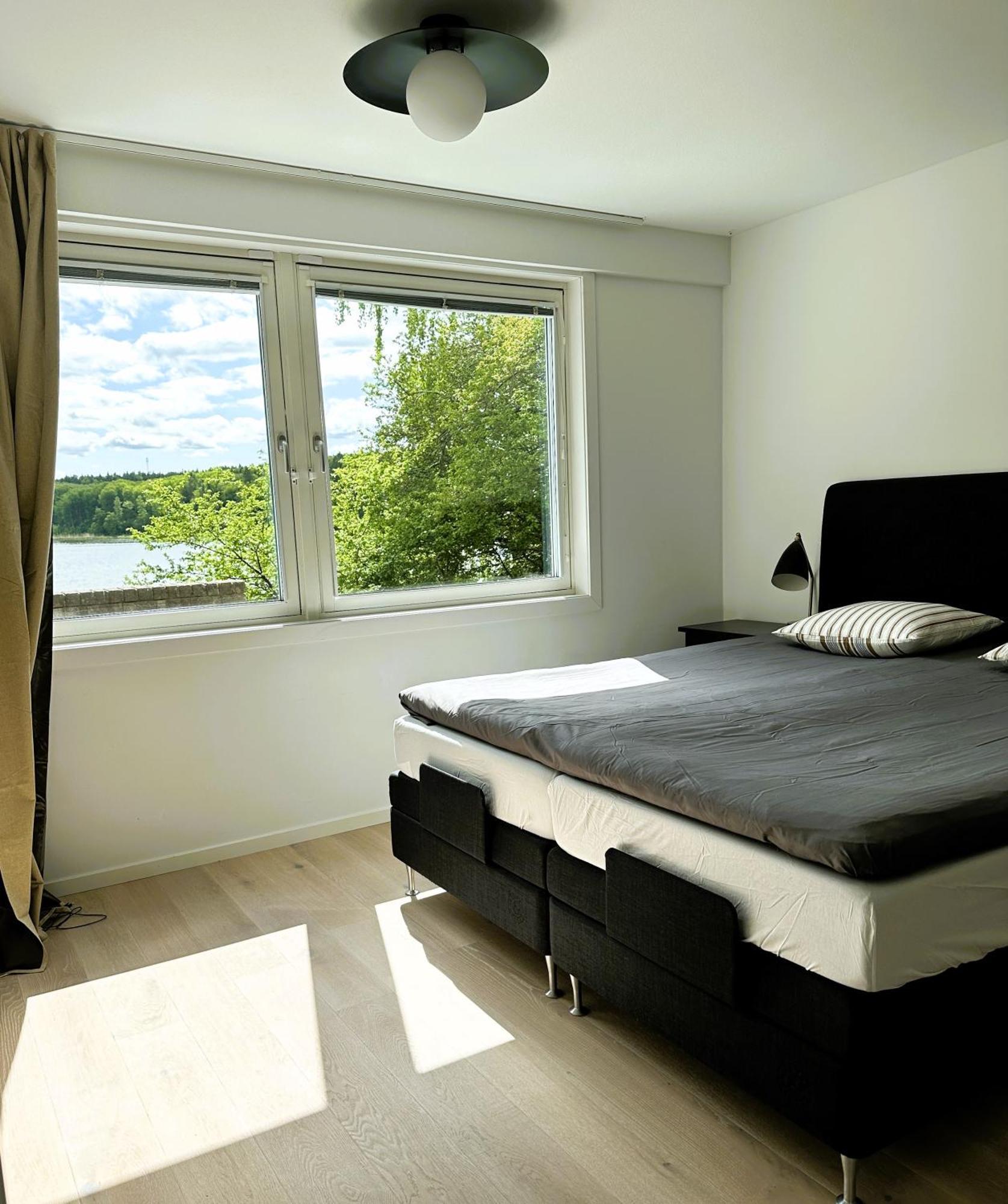 The Luxurious Lakeview Near * Stockholm