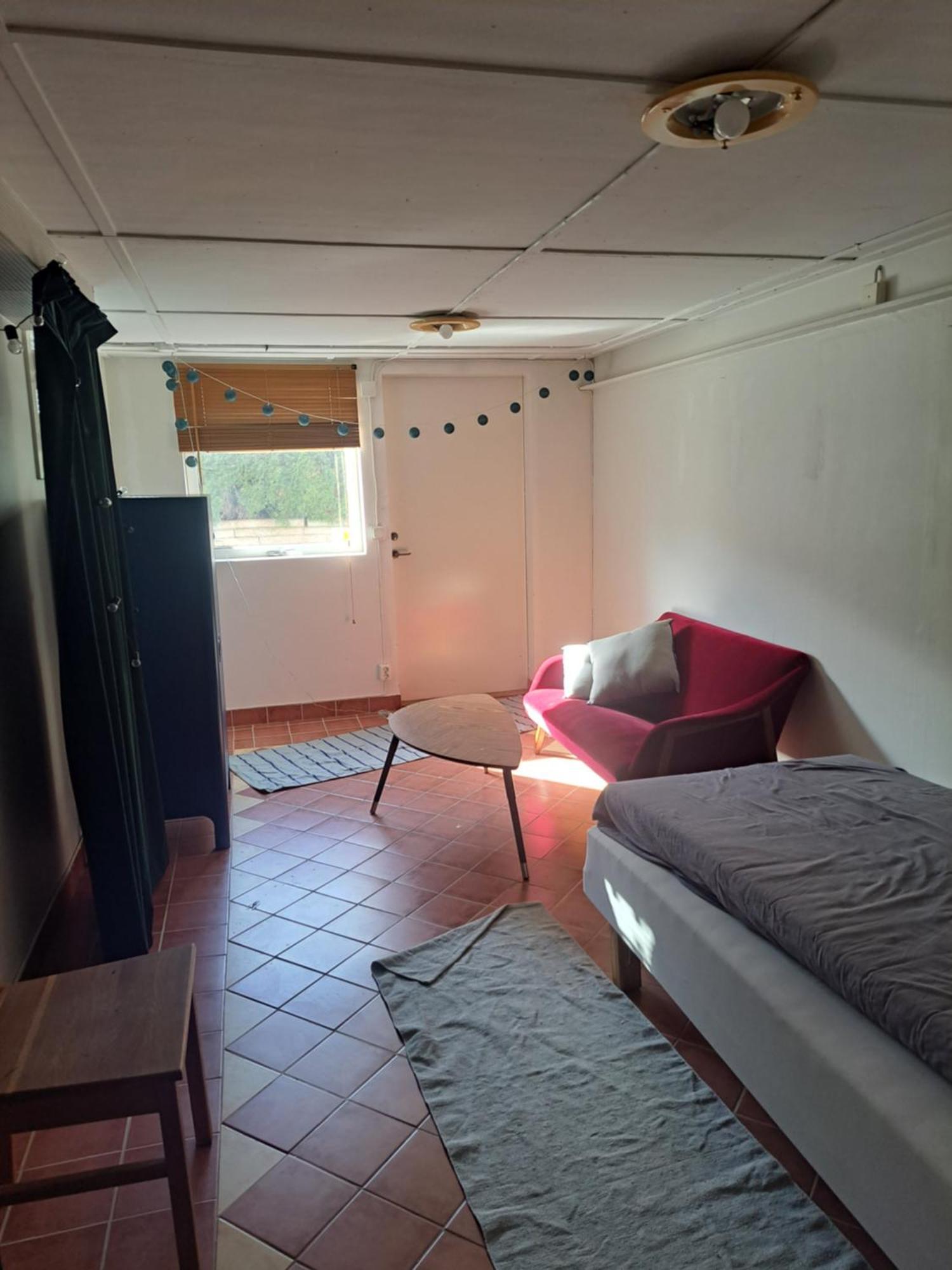 In Bromma, Homestay