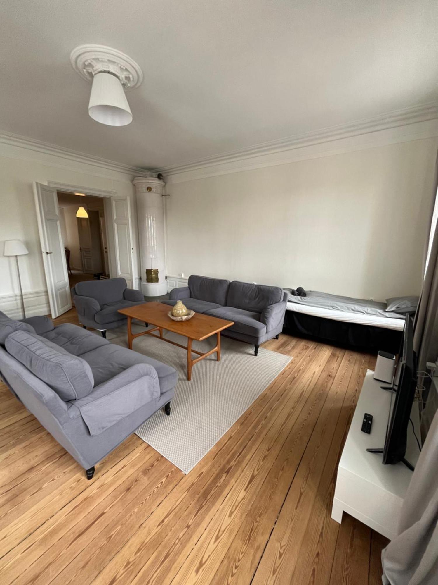 Mrt19 Apartment