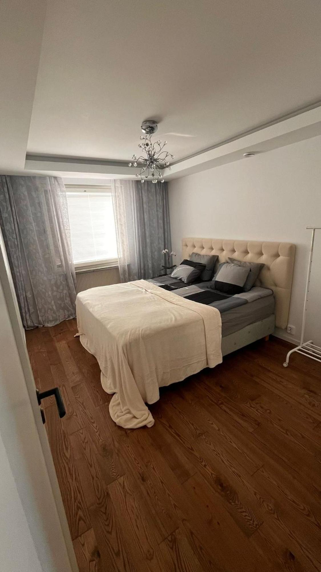 Vackert Nyrenoverad Laegenhet Apartment