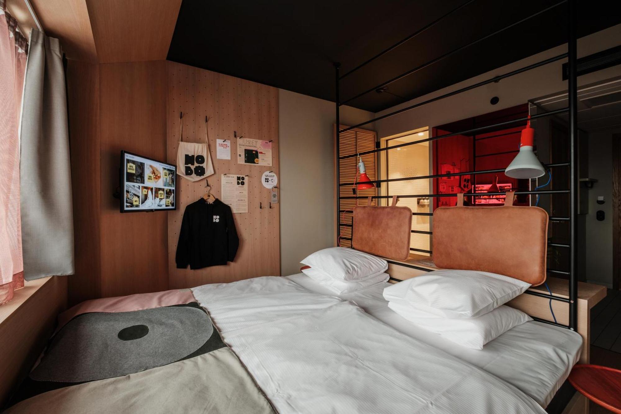 Hobo Hotel 4*