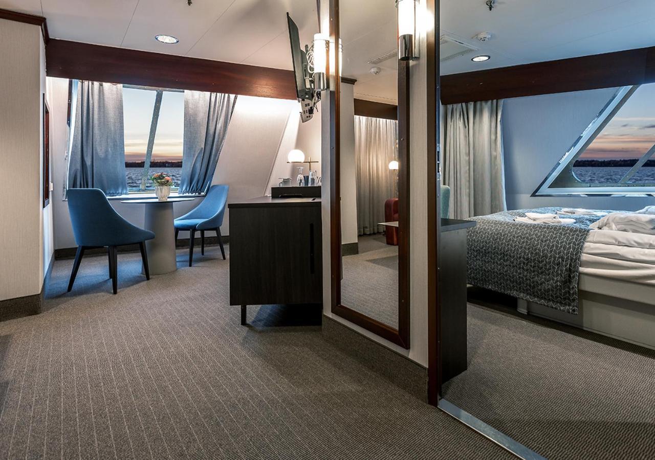 Viking Line Ferry Gabriella - 2-night Cruise Stockholm-helsinki-stockholm