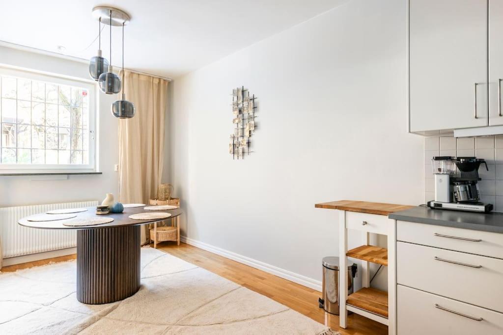 100 Sqm In Stockholms Finest Area - Oestermalm Appartement *