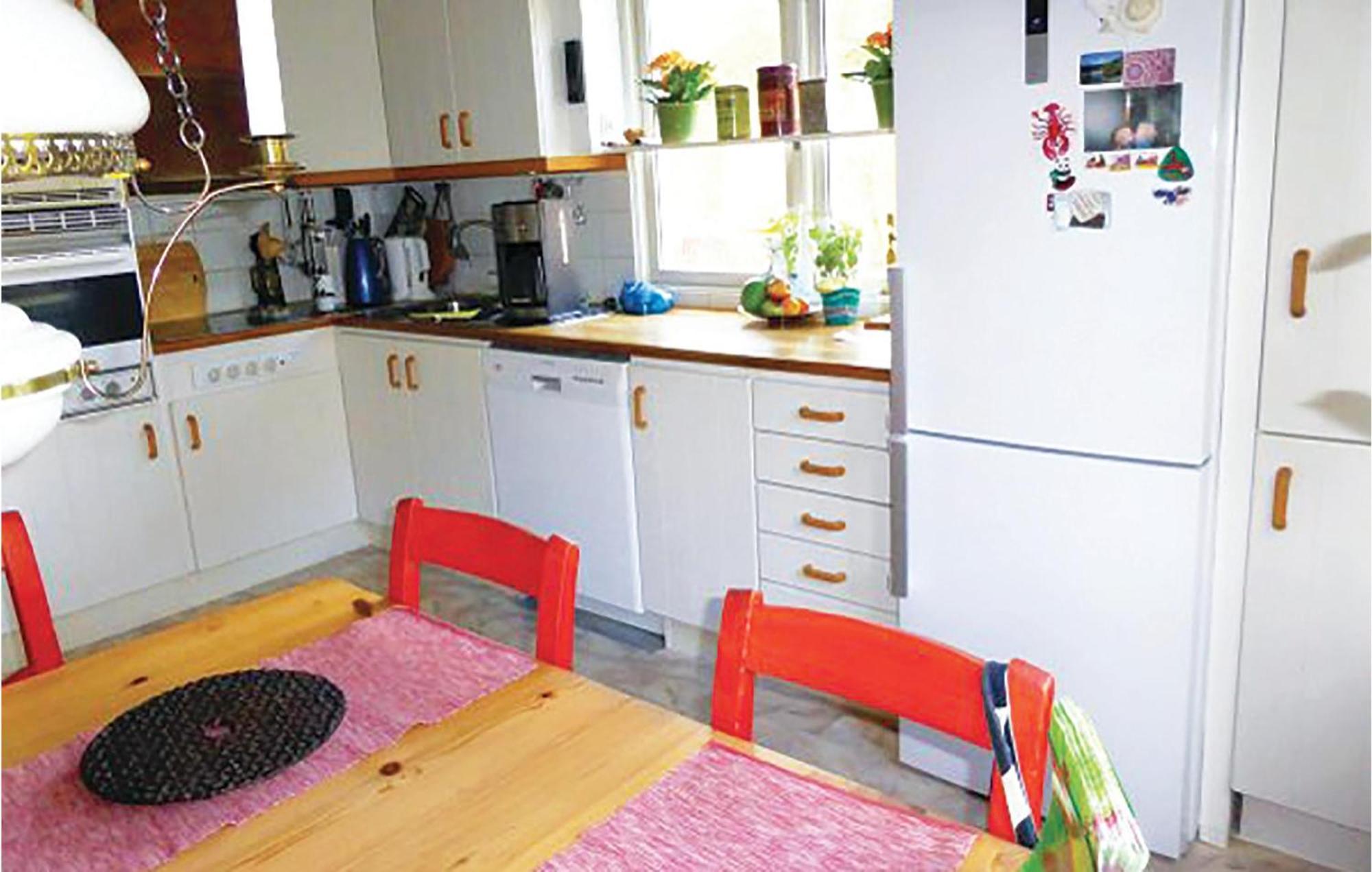 Vakantiehuis Lovely In Spanga With Kitchen Stockholm