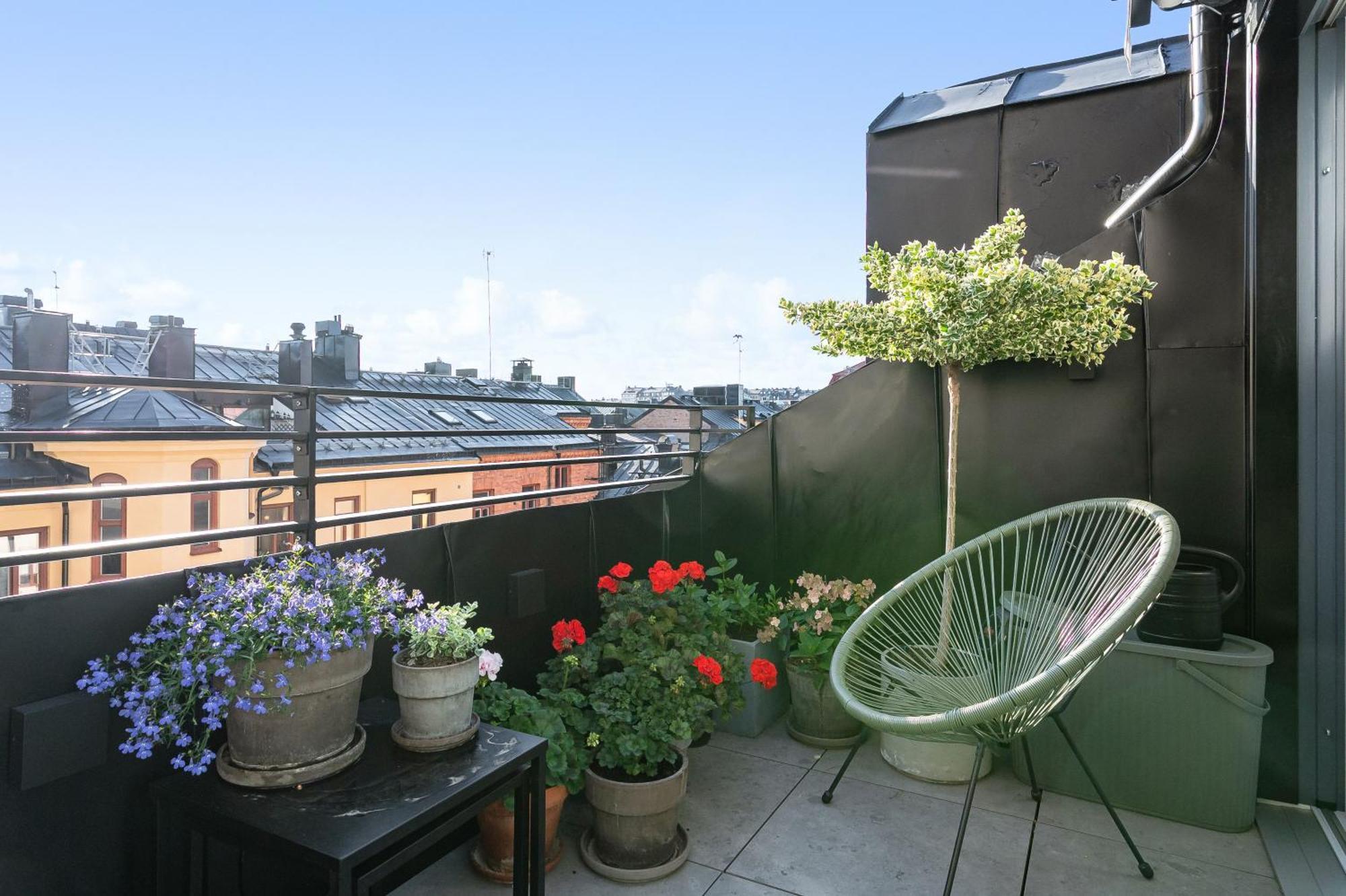 Luxury Top Floor Trendy Sodermalm Apartment Stockholm
