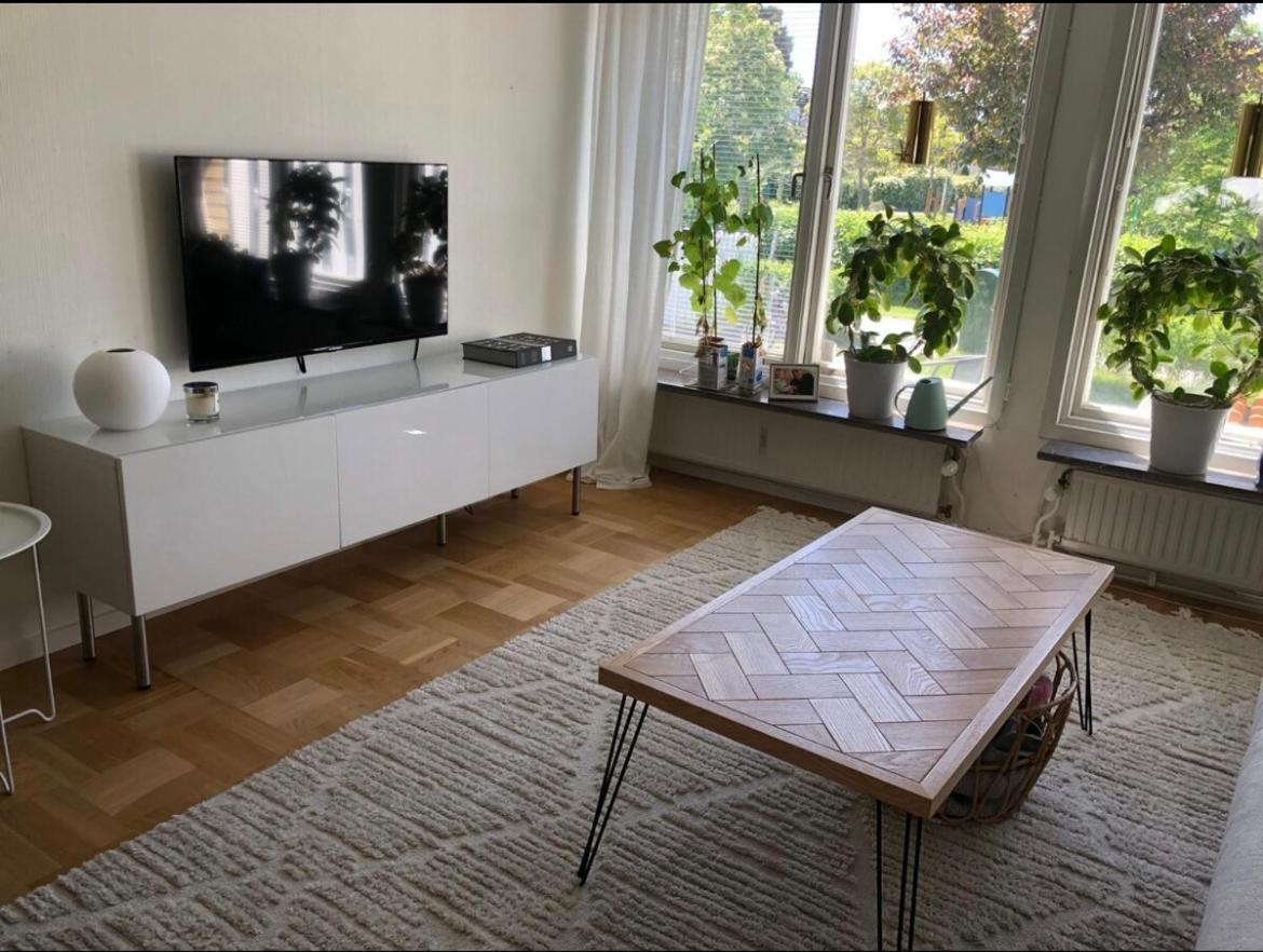 Villa Fint Med 4 Sovrum Parkering Och Traedgard Stockholm