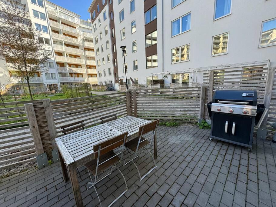 A Between Nature And Hammarby Sjoestad *