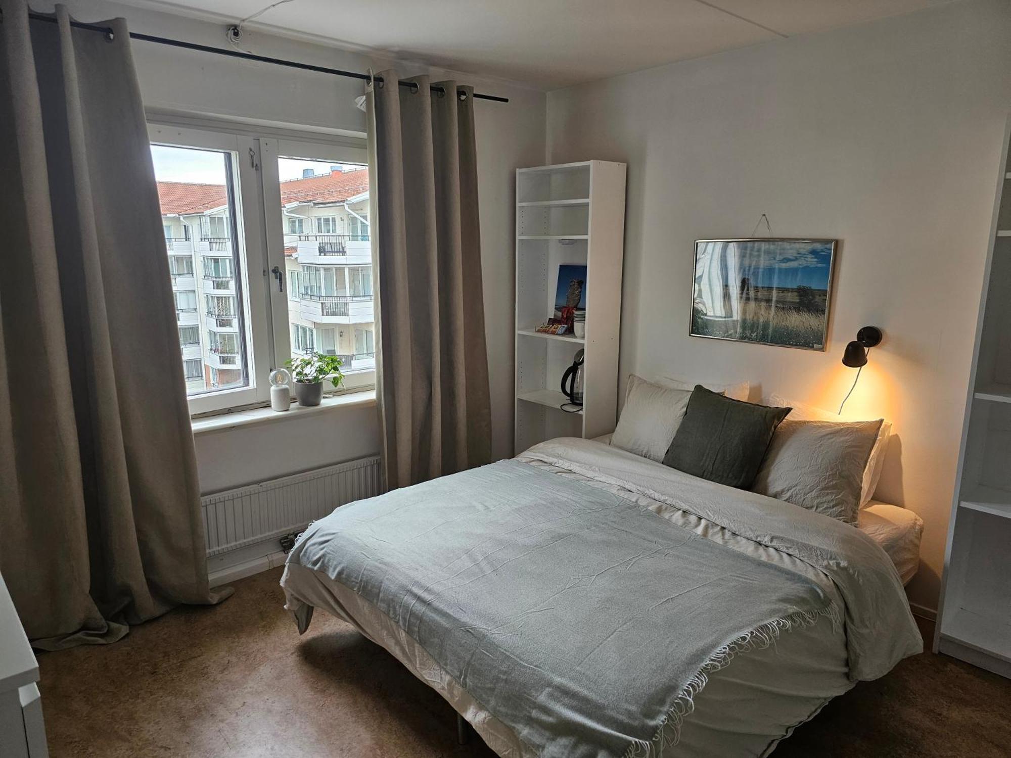 With Private Entrance And Ensuite Bathroom Stockholm
