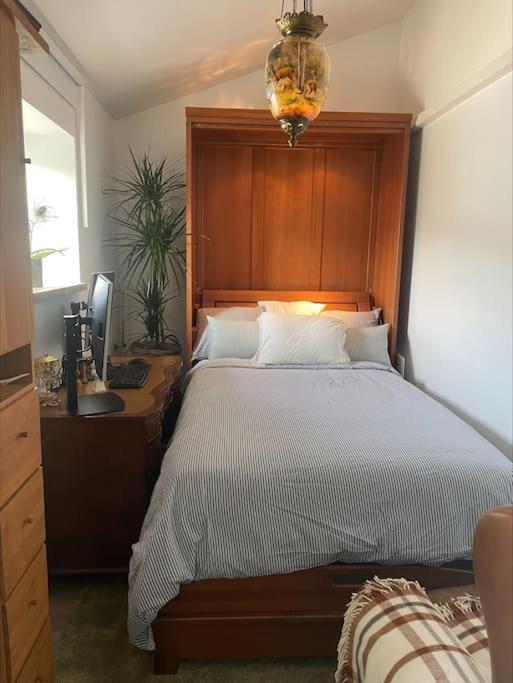 50 M2 Private House Near City, Pool Garden Sauna! Stockholm
