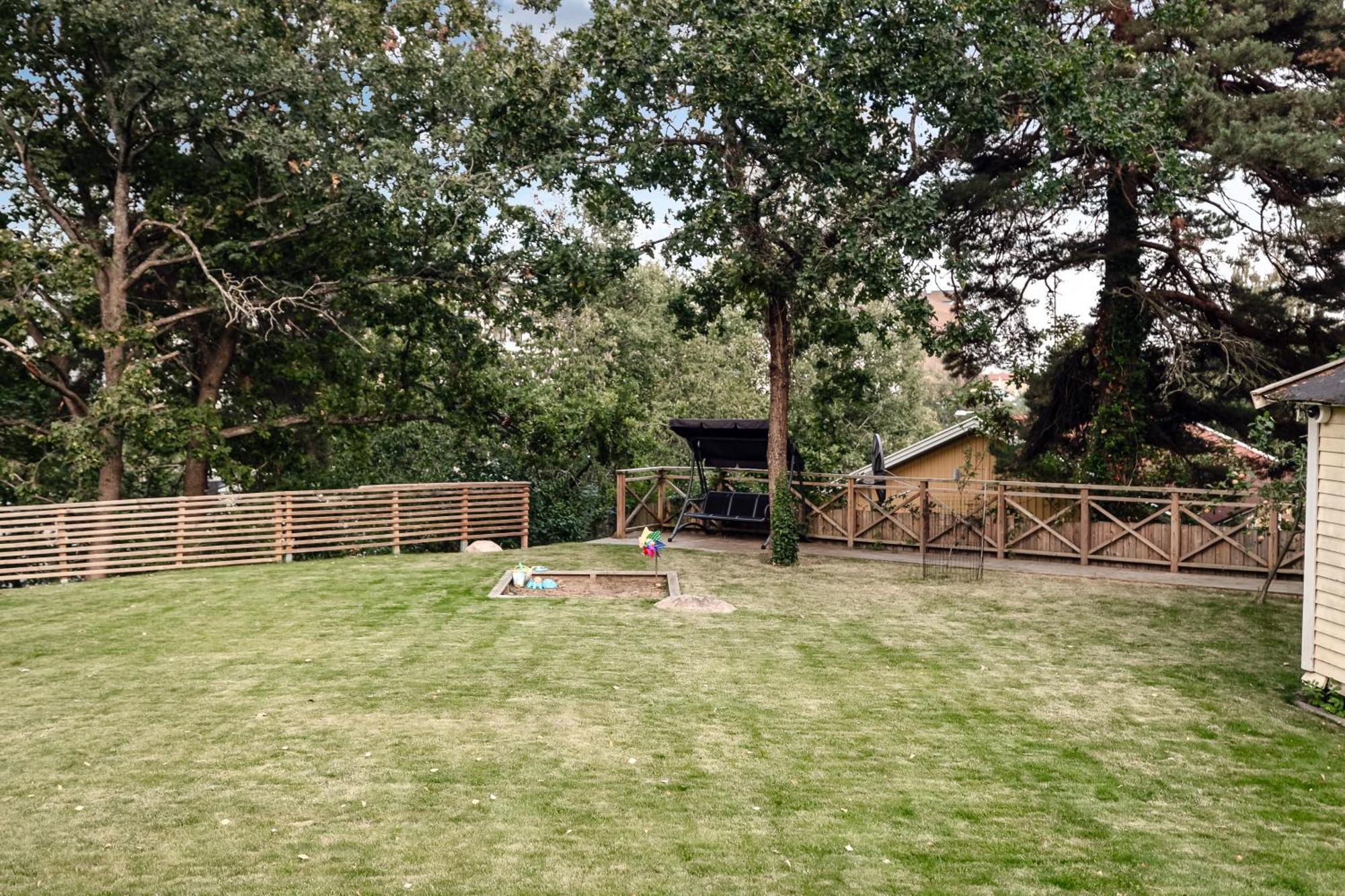 Modern 3br Close To