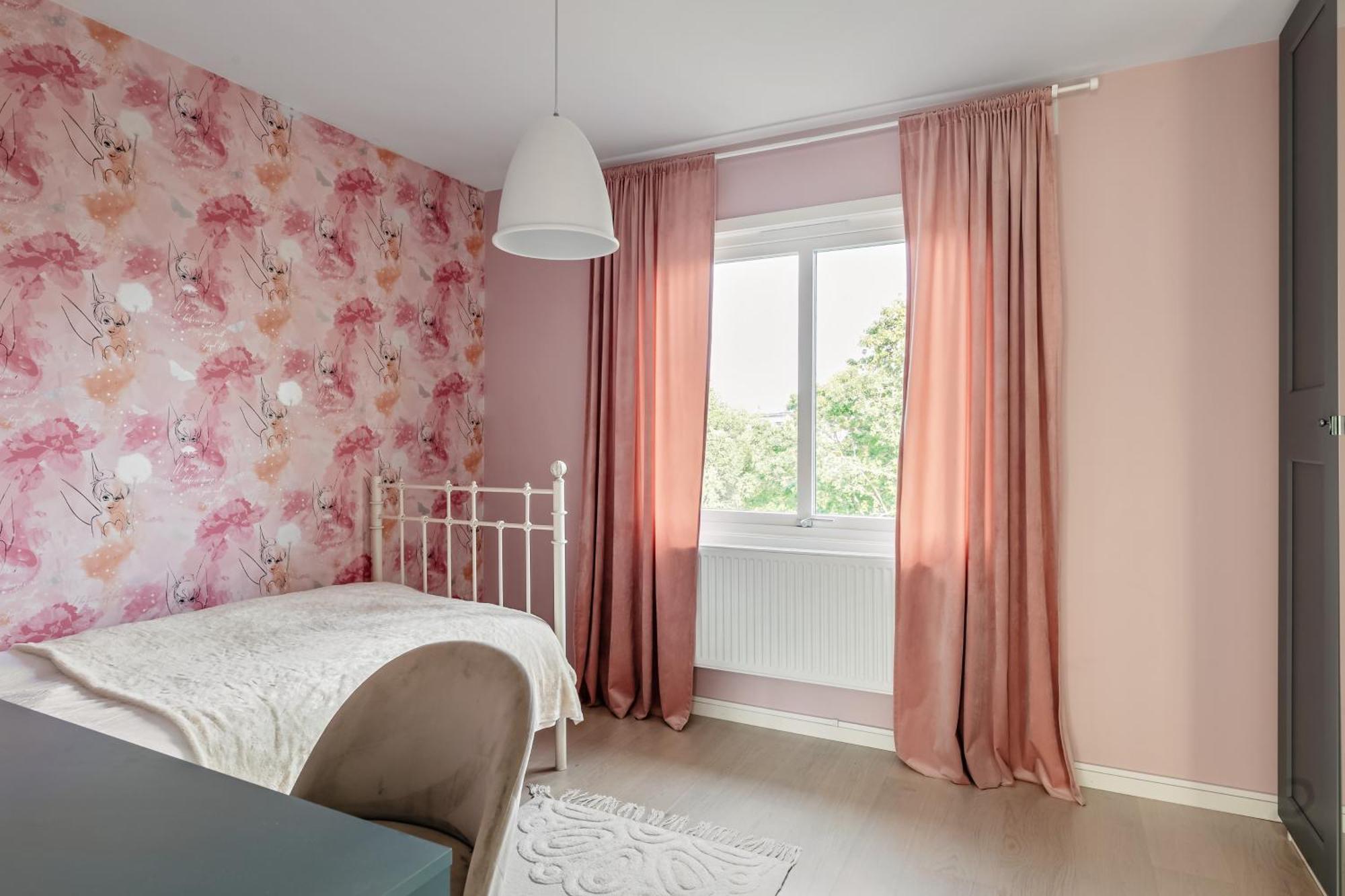 Modern 3br Close To Villa