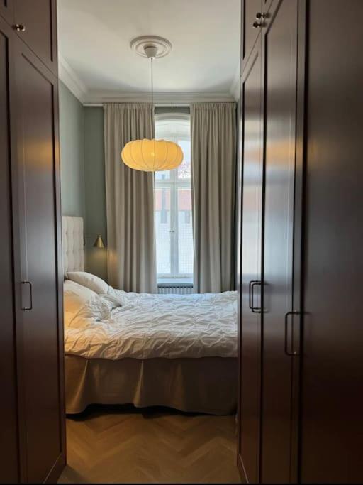 Lyxig Arkitektritad Laegenhet Stockholm