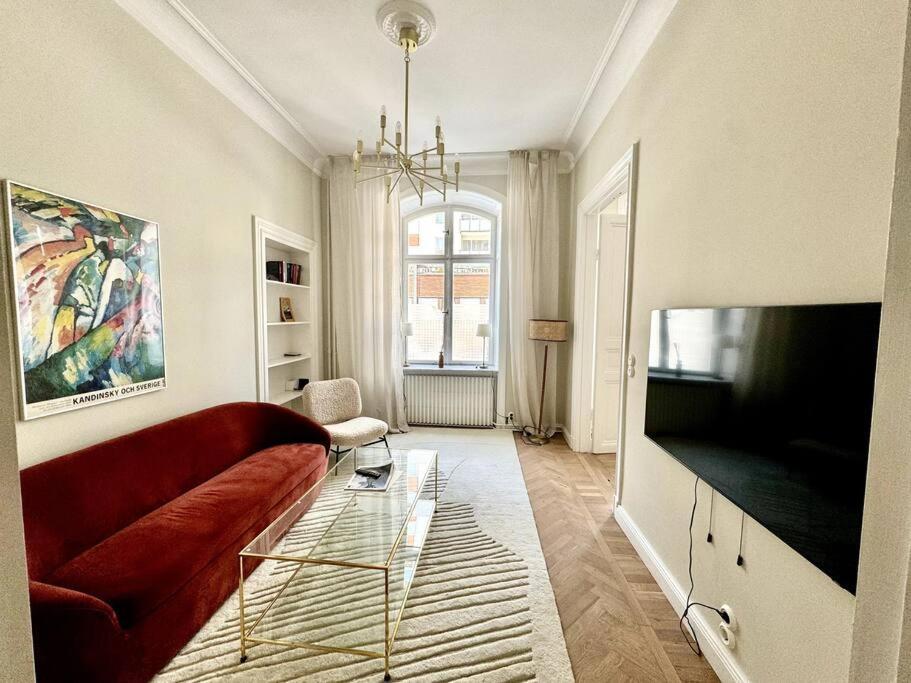 Lyxig Arkitektritad Laegenhet Apartment Stockholm