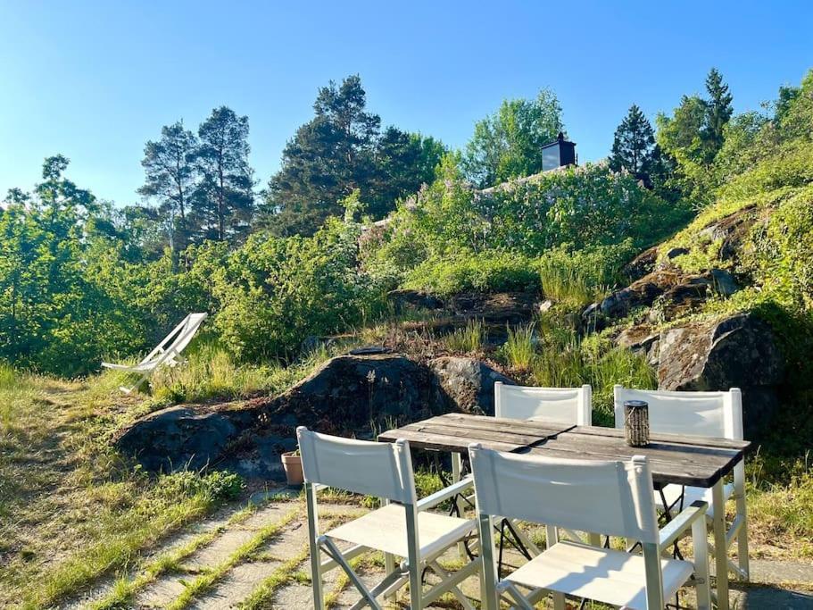 Mysigt Sommarhus Med Havsutsikt Och Bastu * Estocolmo
