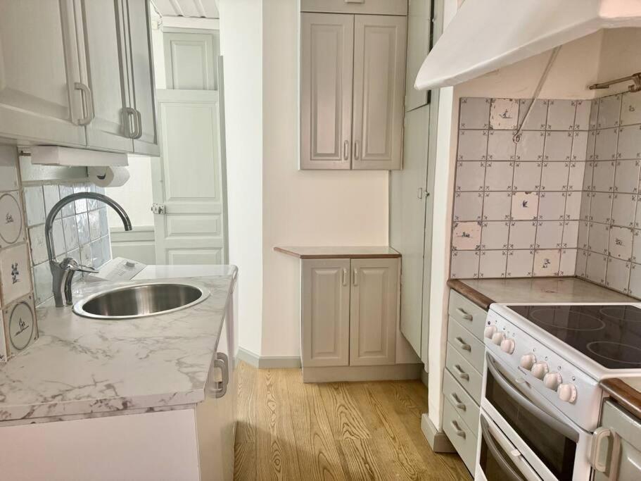 Historisk Laegenhet I Gamla Stan Apartment