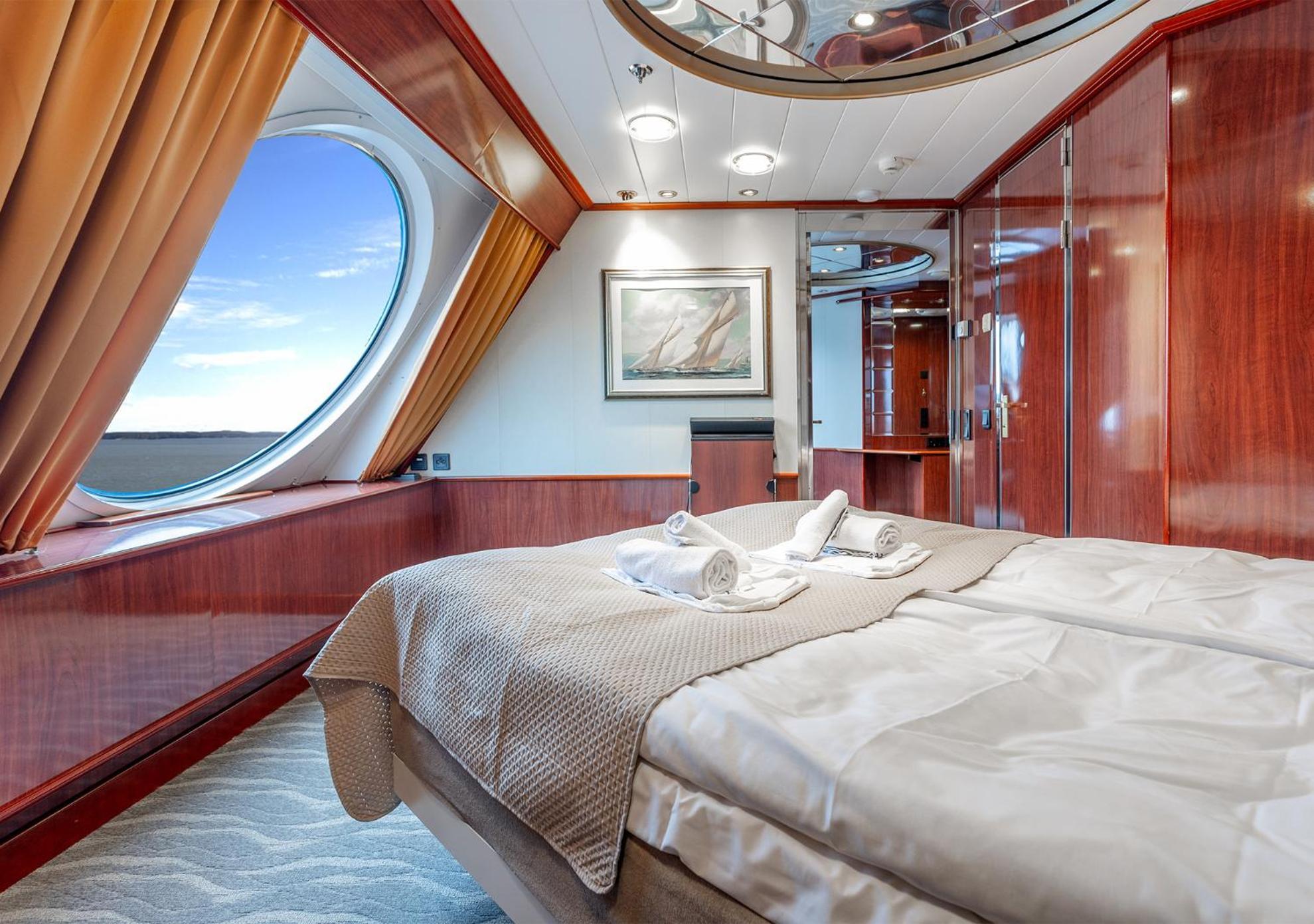 Viking Line - Overnight Cruise From Hotel