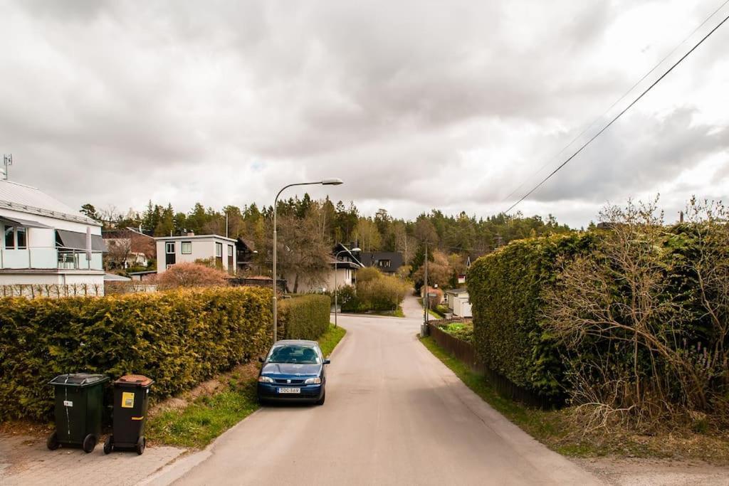 - With Pool & Sauna Villa Stockholm
