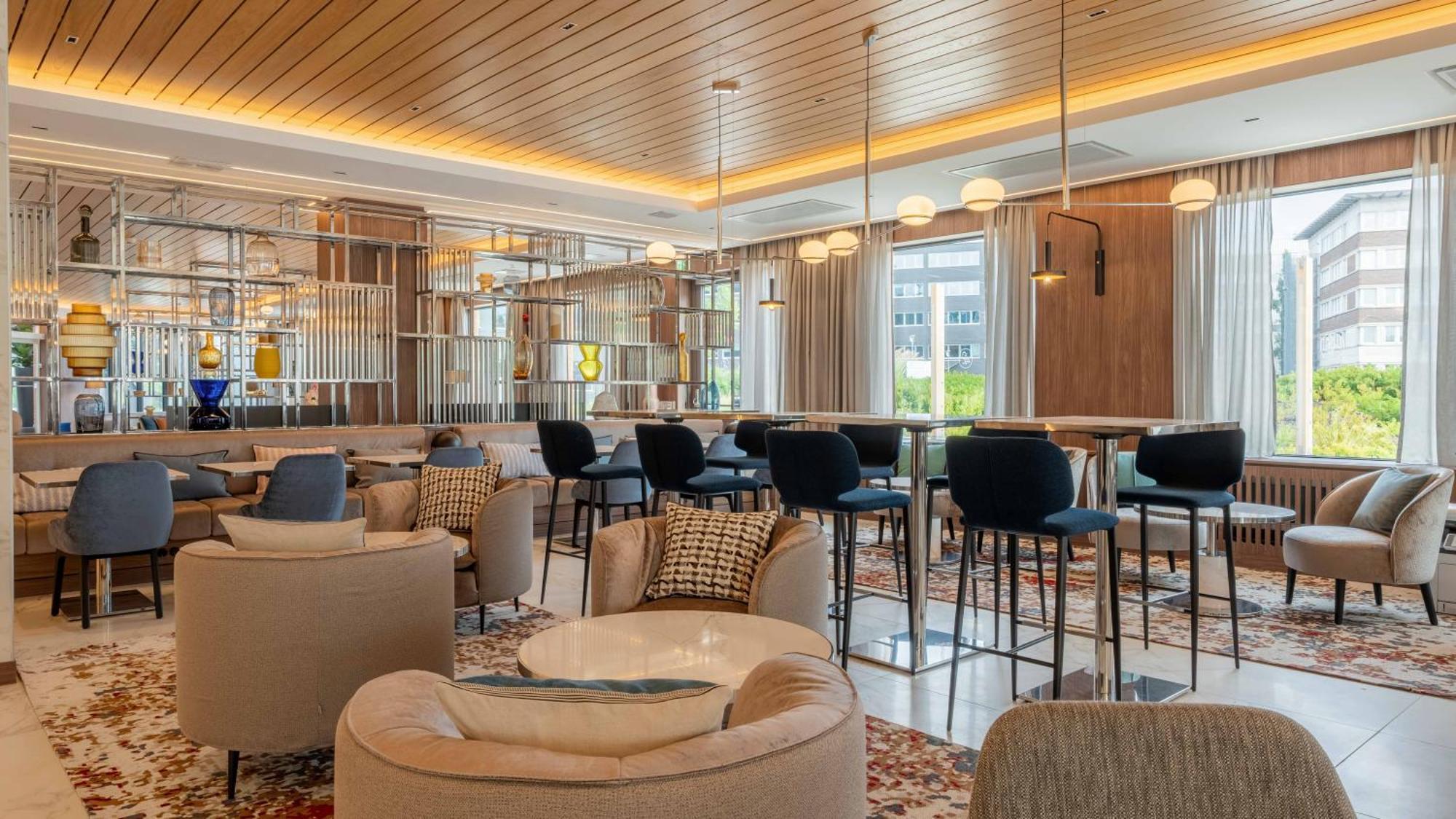 Voco - Kista By Ihg 4*