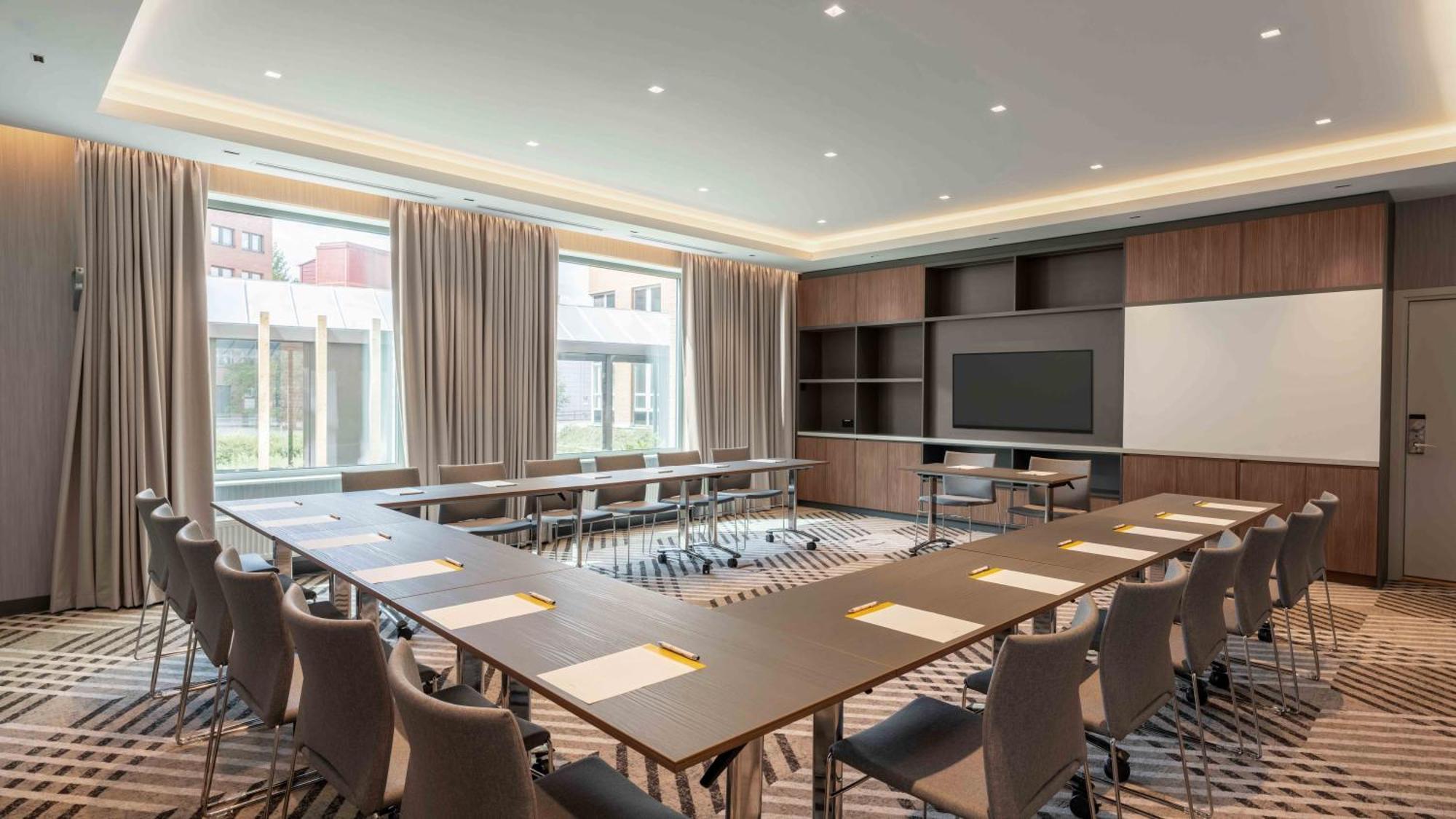 Voco - Kista By Ihg Hotell 4*