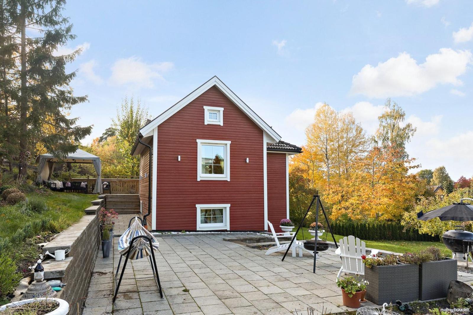 Charming In A Red House In
