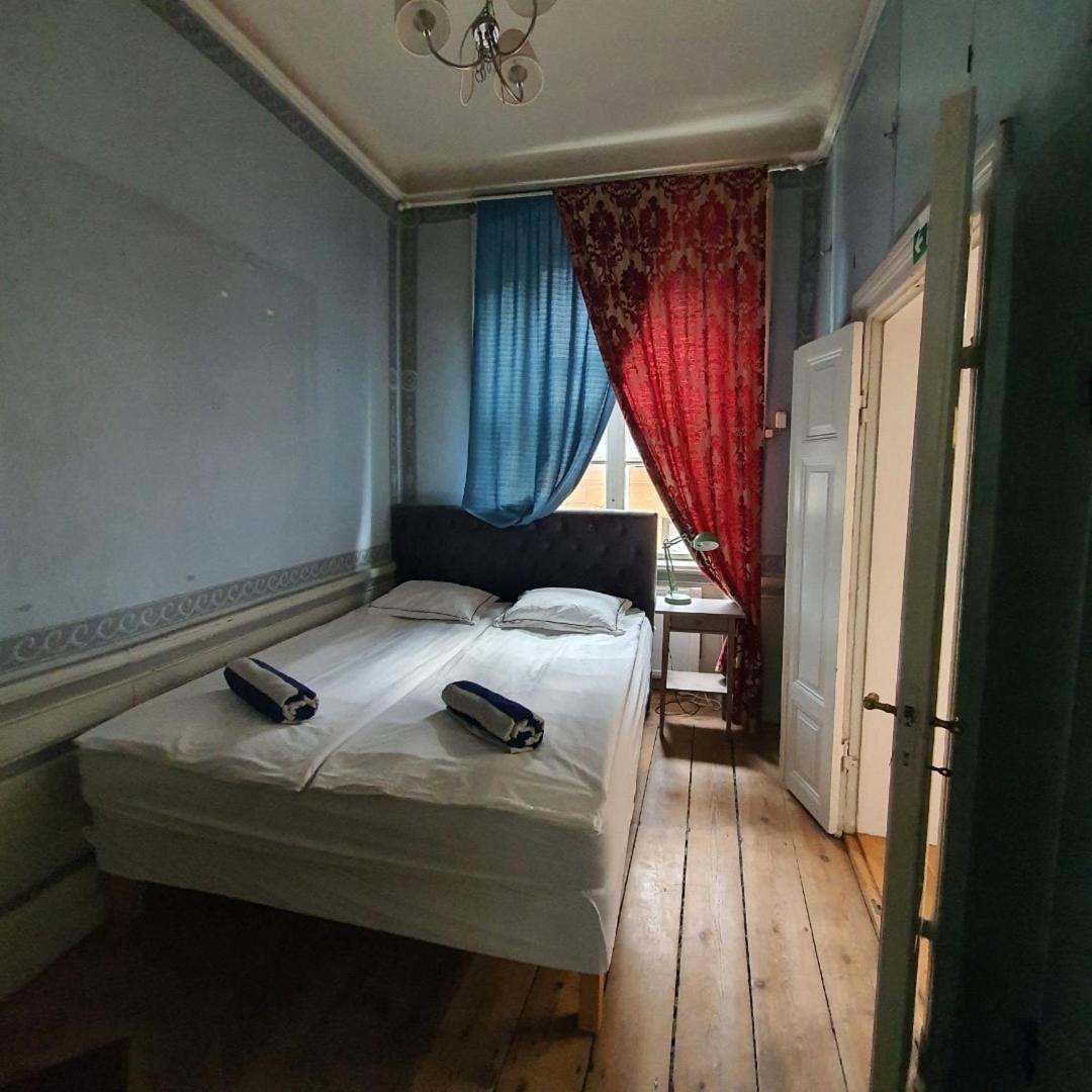 Lägenhet 3 Bedroom In The Old Town With Bathtub!