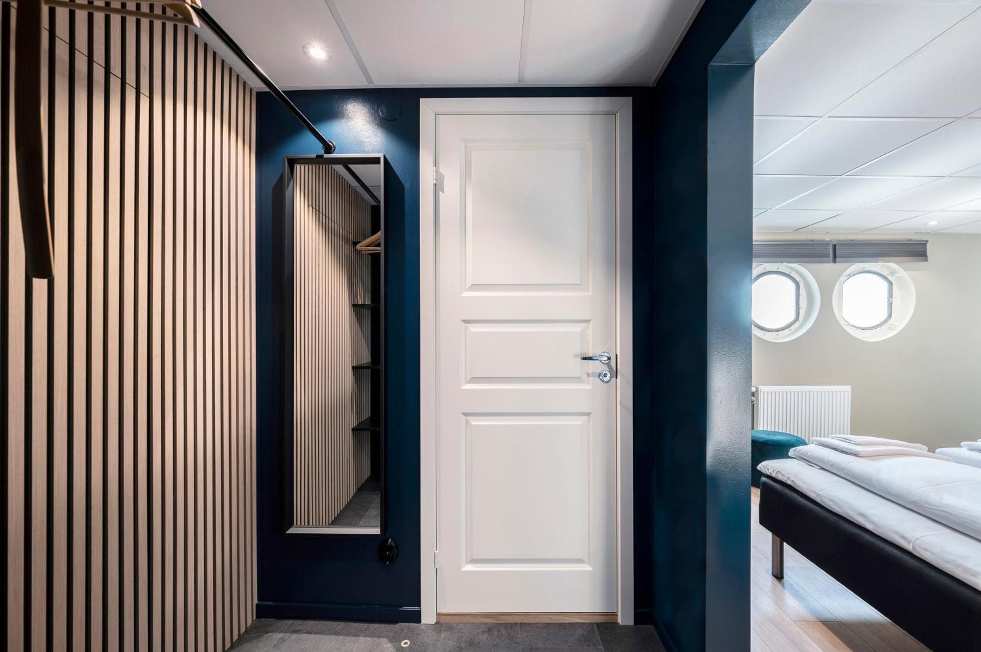 Botel Maelardrottningen Yacht 3*