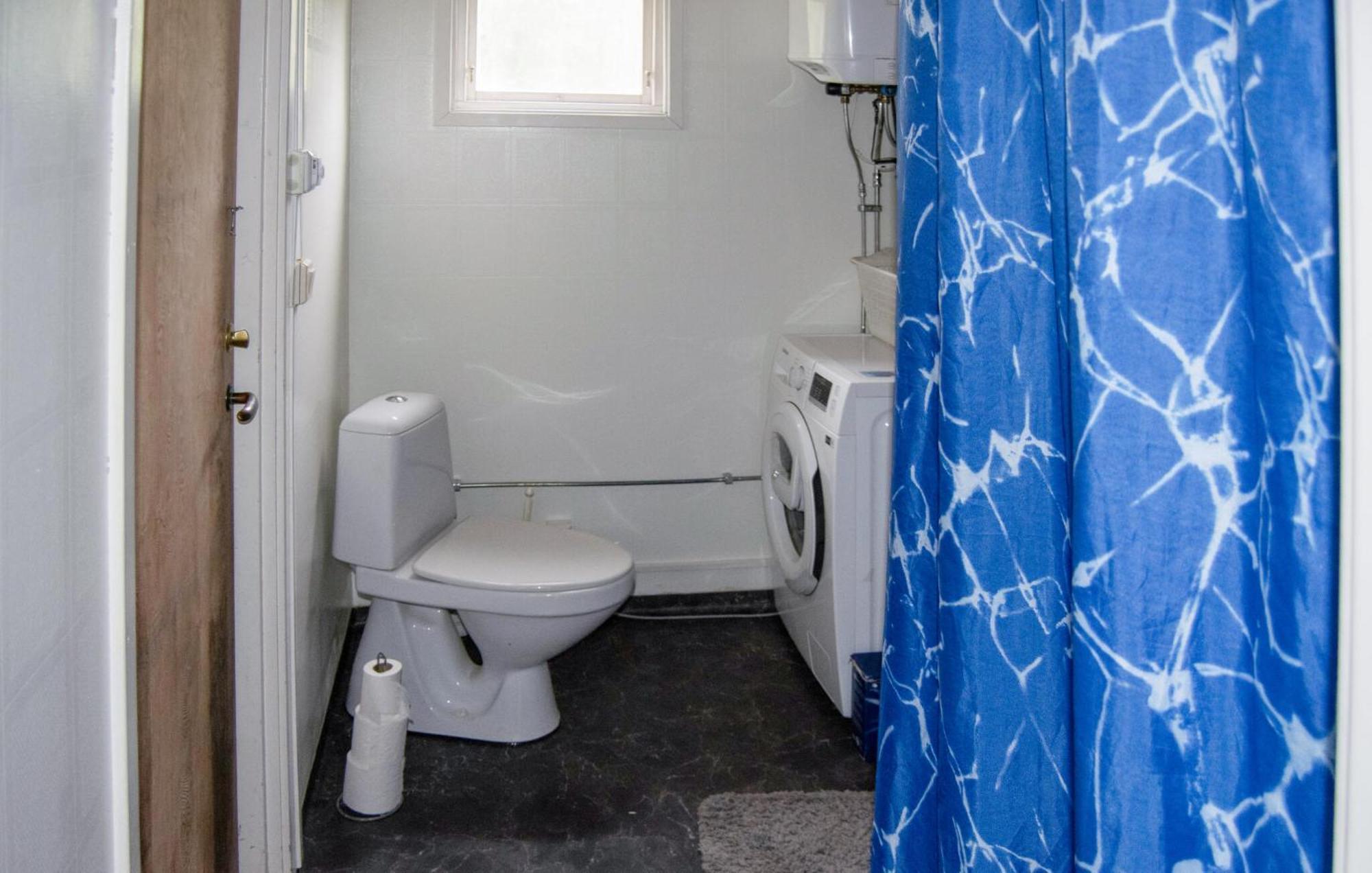 2 Bedroom Stunning In Holiday home Stockholm