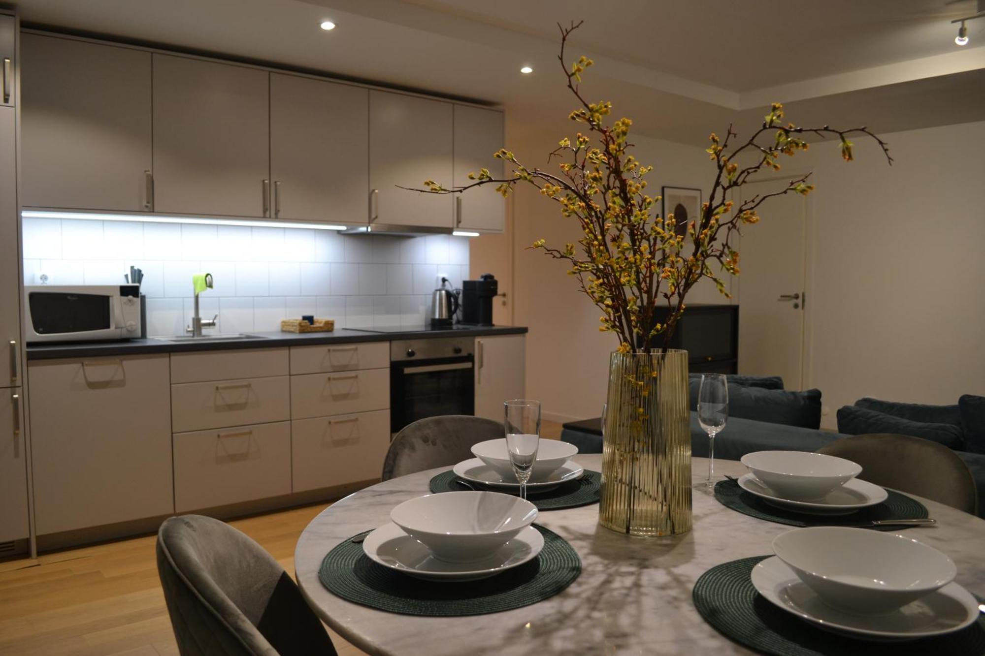 Spacious 1-bedroom Flat 15 Min To Center Stockholm