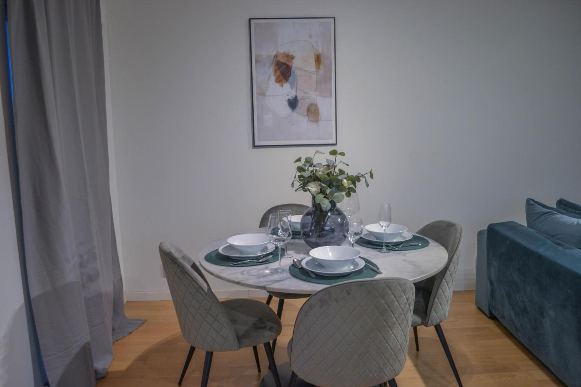 Modern In Bromma Easy Access To & Airport Appartement