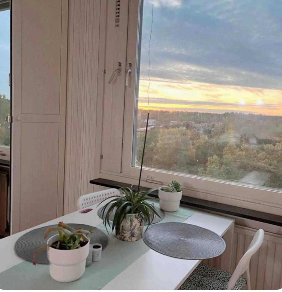 Apartment Cozy Shared For Female In