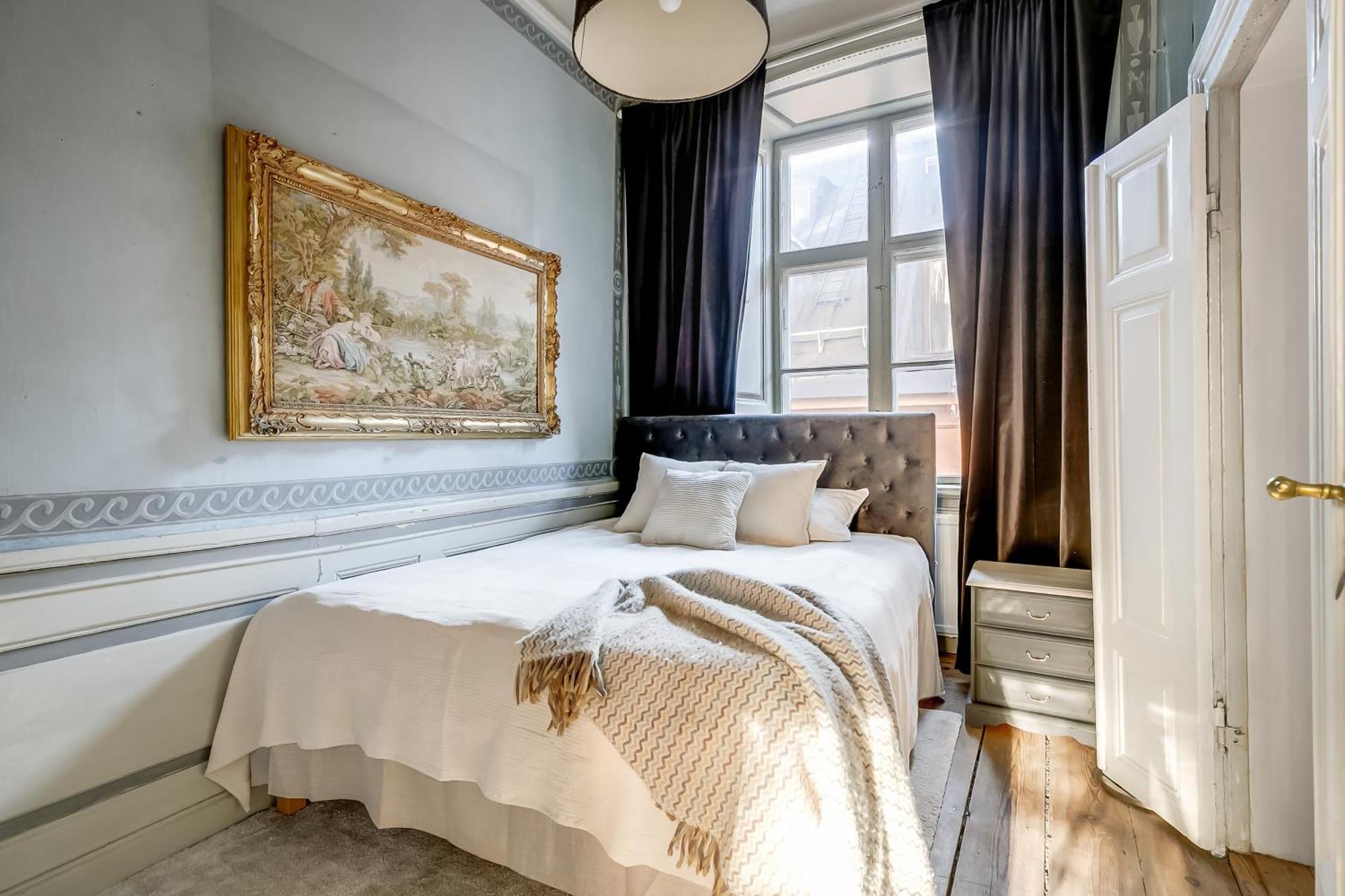 3br Central- Royal Castle & Old Town At Your Door! Apartment *