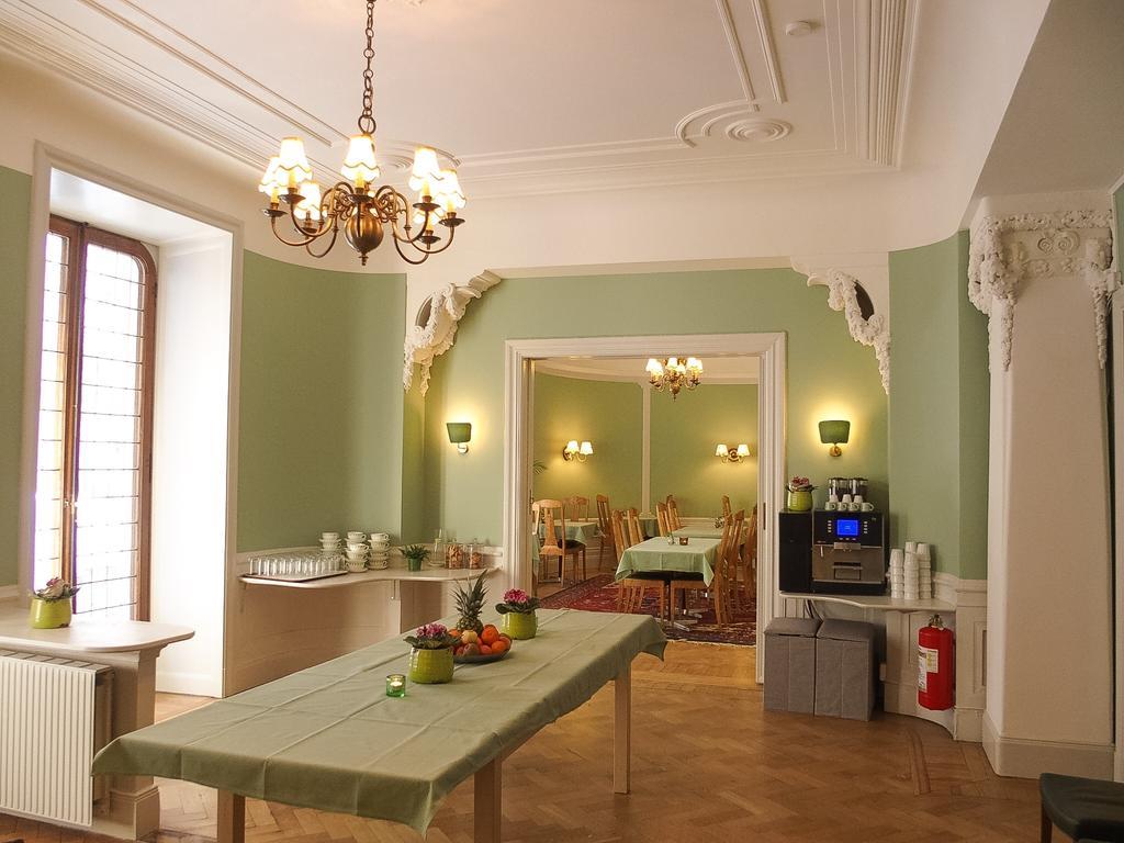 Hotel Esplanade, Bw Signature Collection 4*