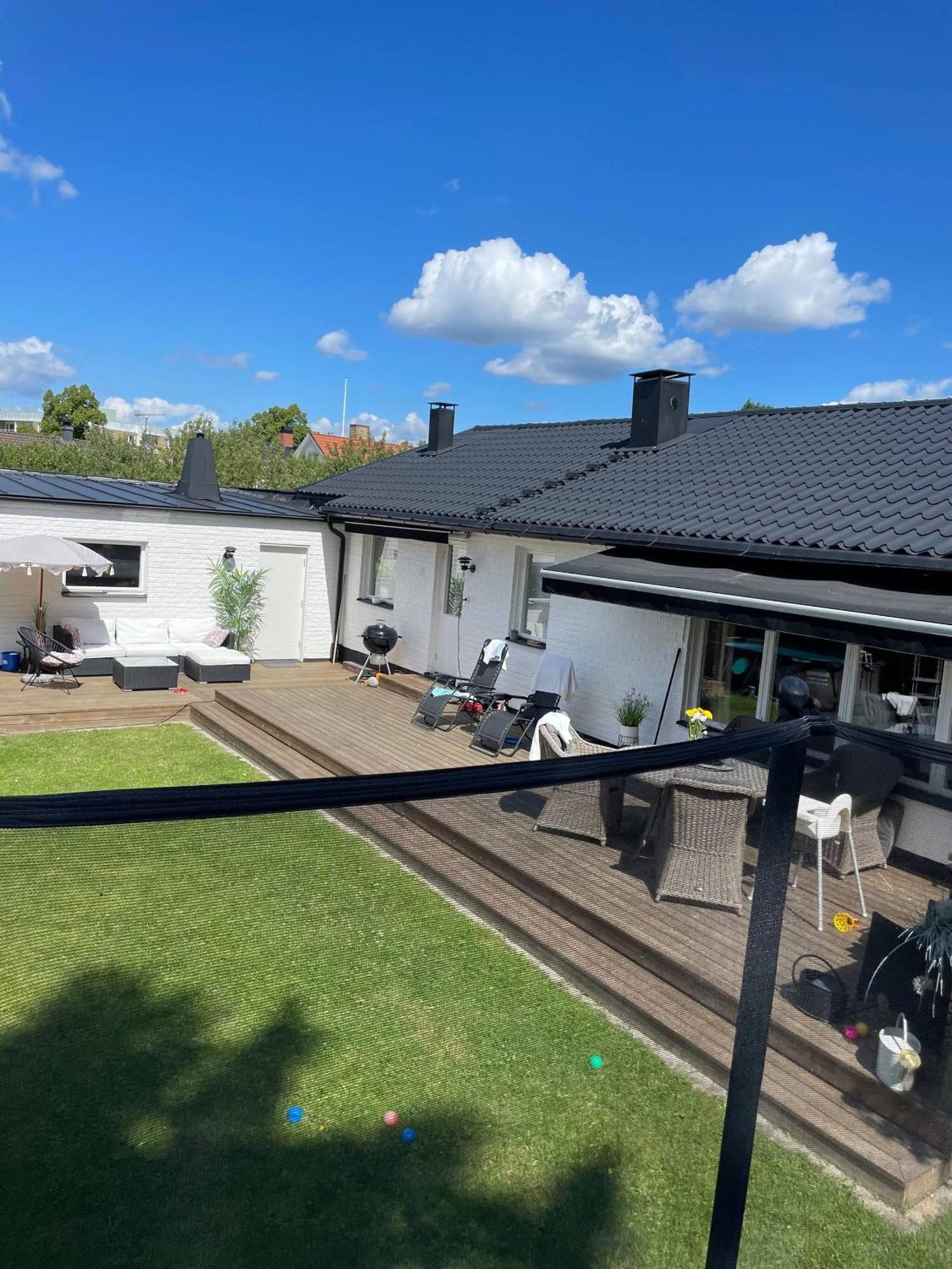 Villa With Sunny Terrace, Smaller Pool Jumping-pad *