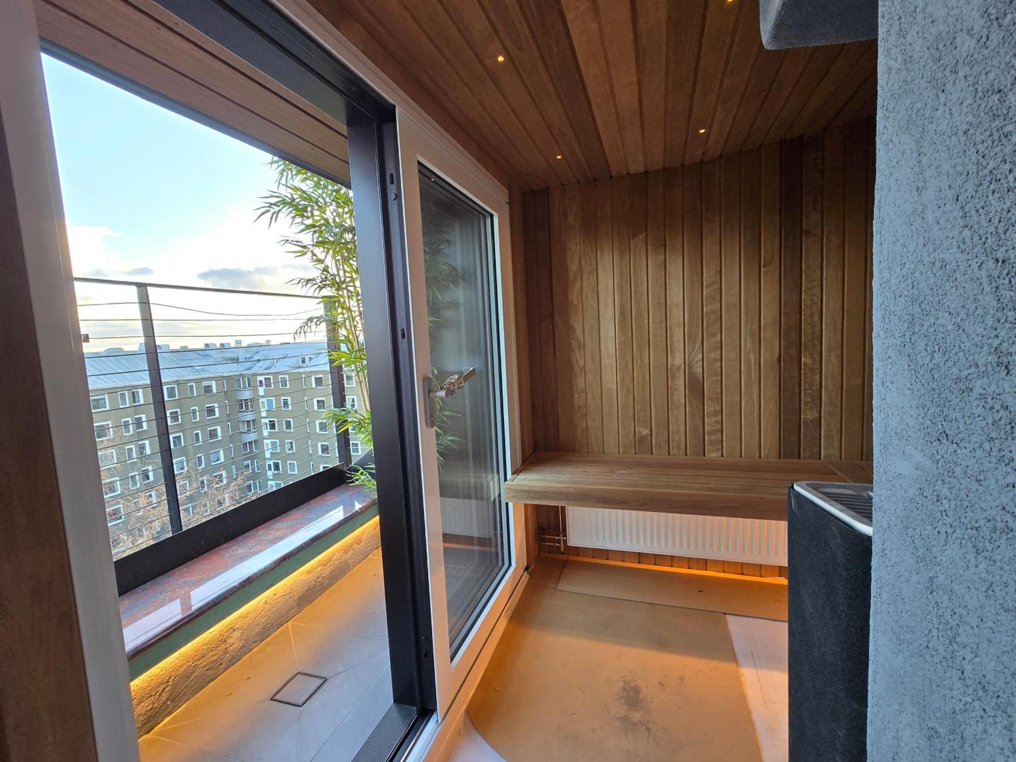 Penthouse Hotel-adults Only