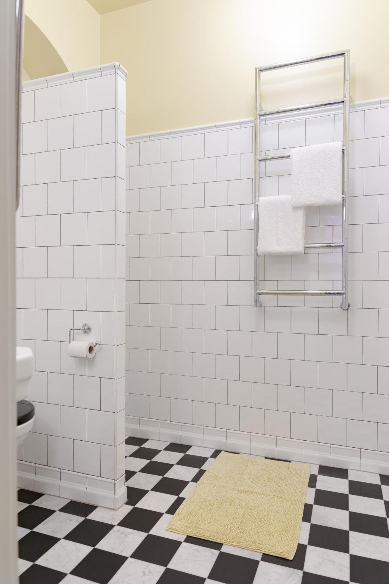 Large 2br In Gamla Stan Stockholm