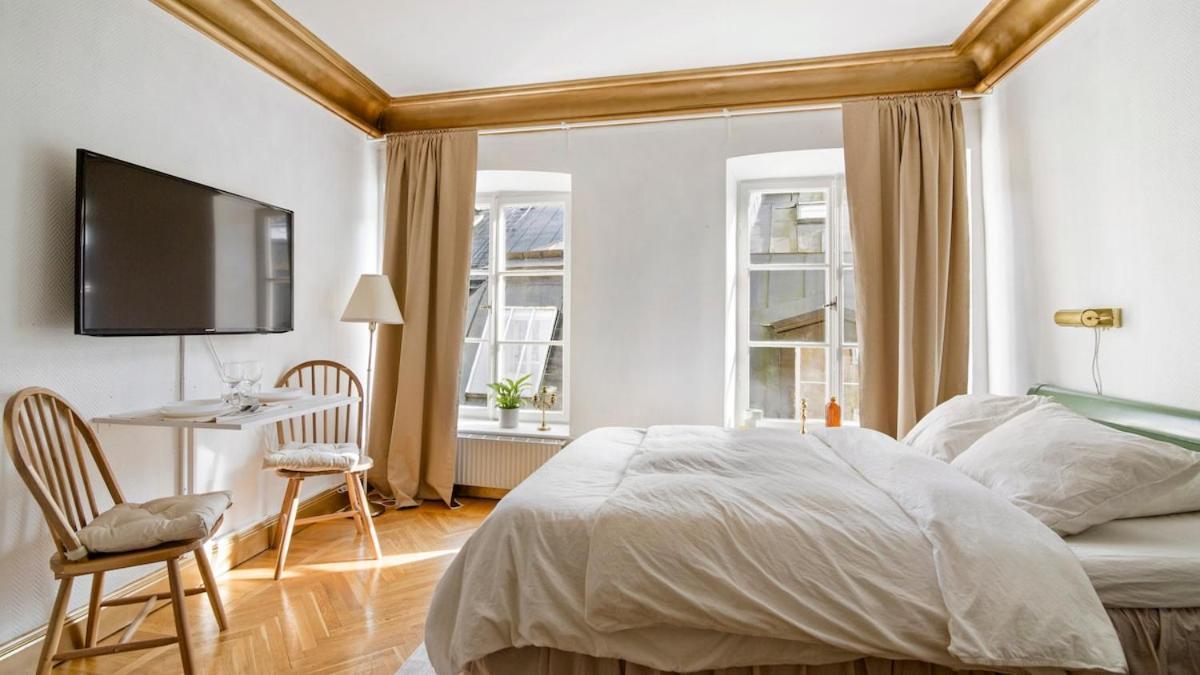 Luxury In Gamla Stan, Floor Apartment Stockholm