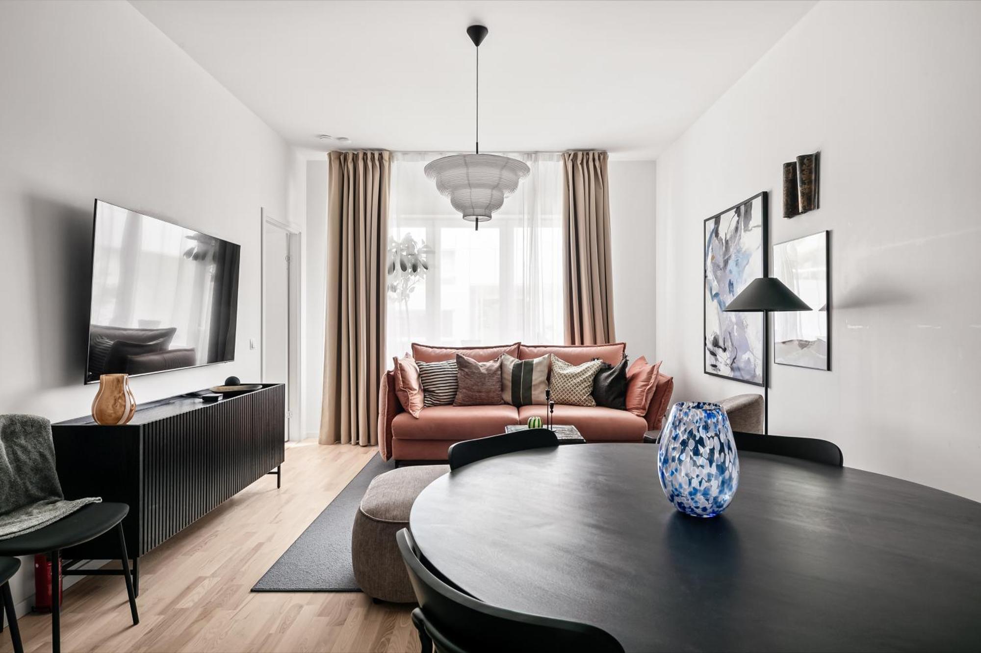 Stylish Luxe By The Water Apartment Stockholm