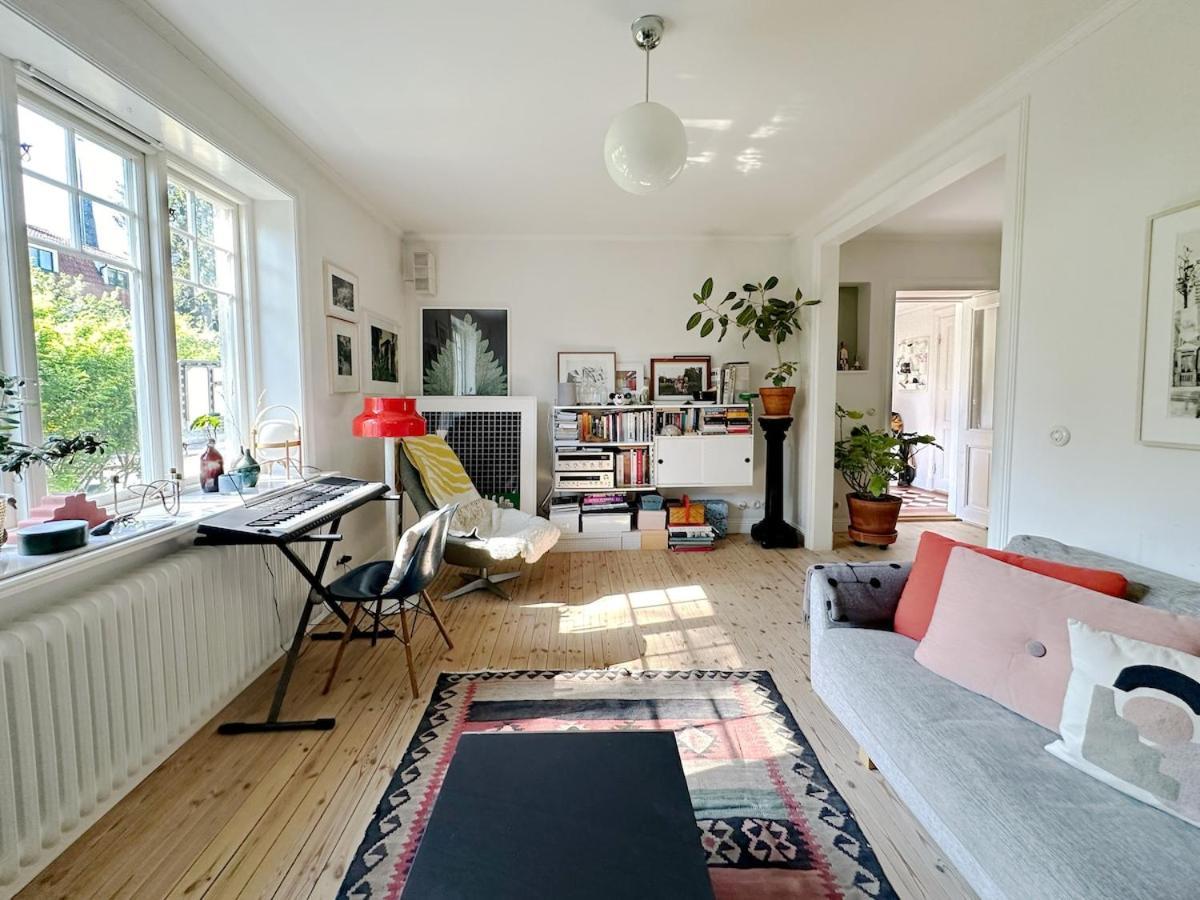 Villa Private House From 1911 Own Garden 10 Mins To Stockholm