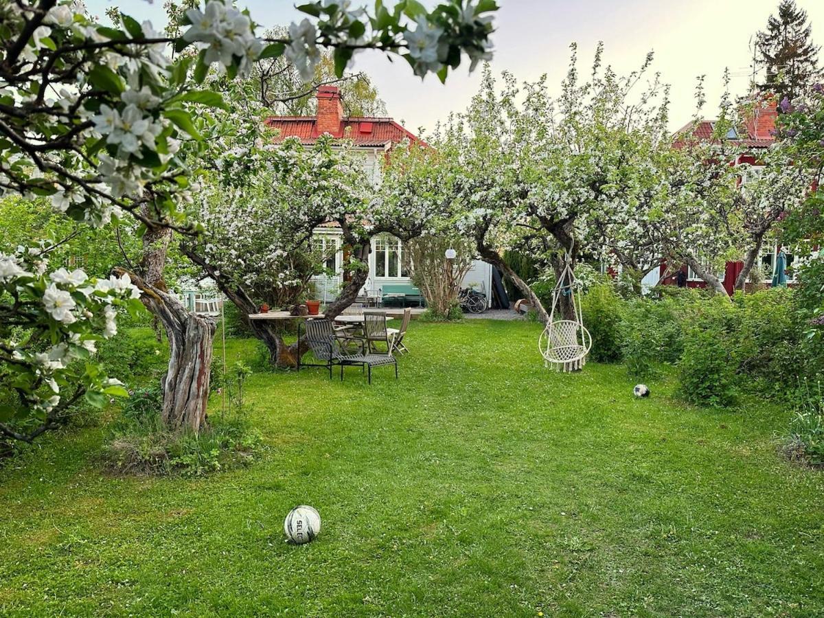 Private House From 1911 Own Garden 10 Mins To *