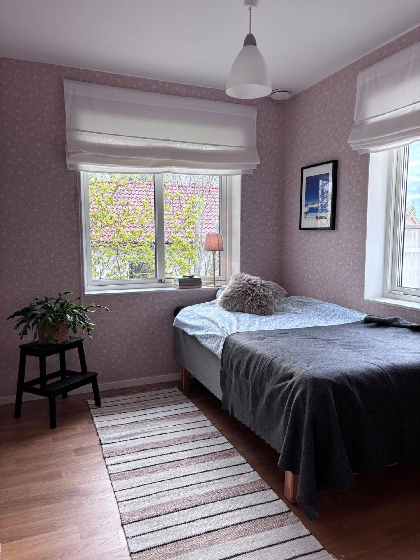 Rymlig Naera Och Villa Stockholm