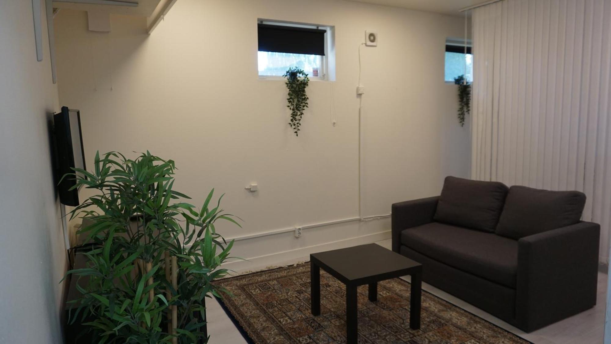 Fresh And Cozy Little House 45km In Taeby Apartment