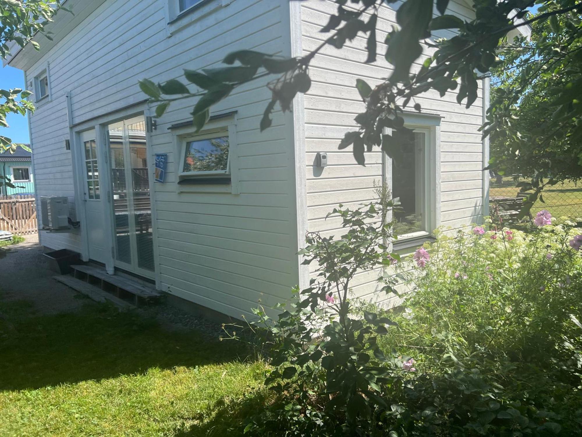 Liten I Aelvsjoe 25 Kvm Med 2 Sovloft Chalet *